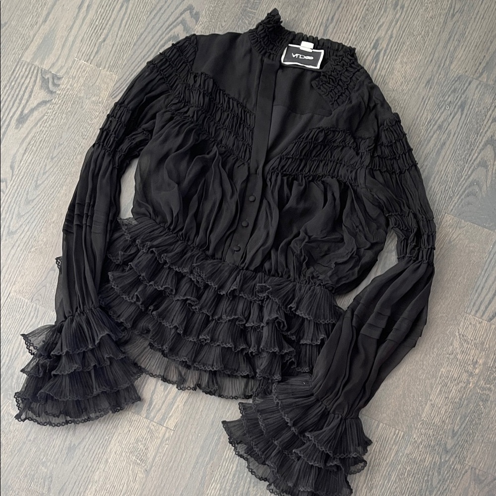 ALEXIS RARE Ruffle Smock Blouse - Picture 3 of 6